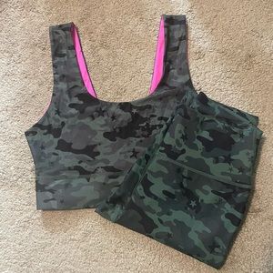 Fabletics camo active set